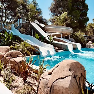 Holacamp Garrofer Campsite